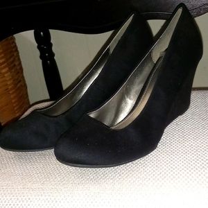 Dexter Black wedge heels Size 12